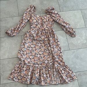 Floral Puff-Sleeve Midi Dress in Peach & Blue and brown